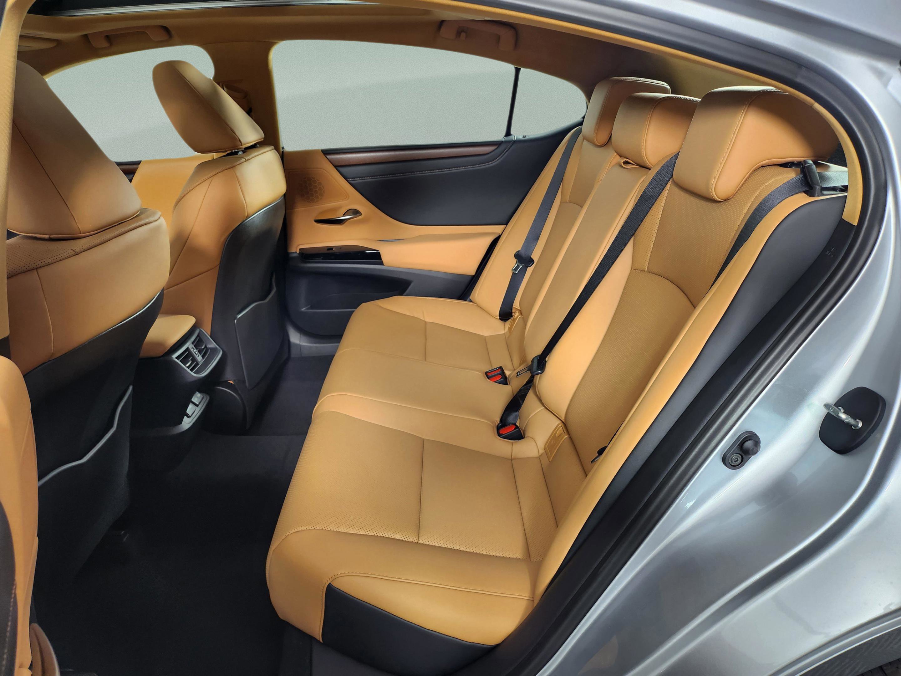 New 2025 Lexus ES 350 w/ Premium Package image 29