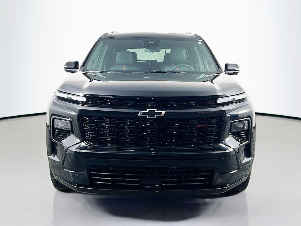 Used 2024 Chevrolet Traverse RS image 2