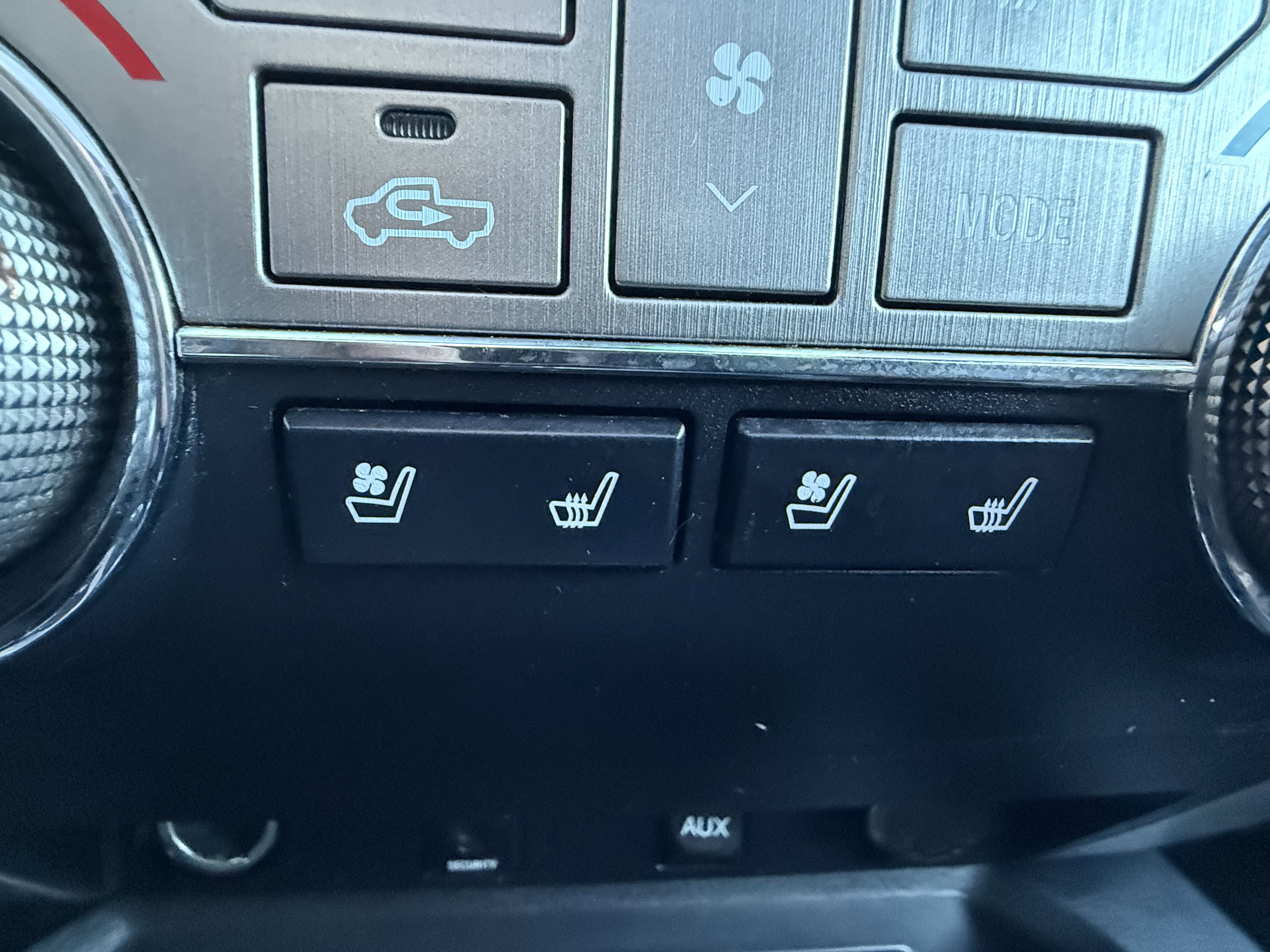 Certified 2019 Toyota Tundra Platinum image 30