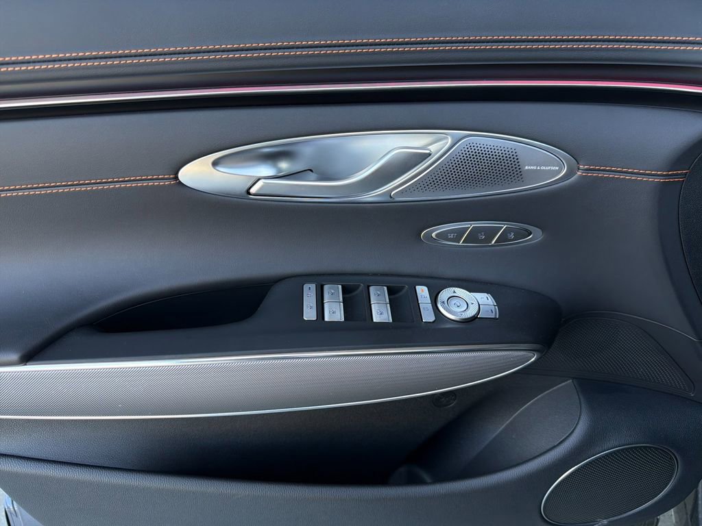New 2026 Genesis GV70 3.5T Sport Advanced AWD/4WD image 11