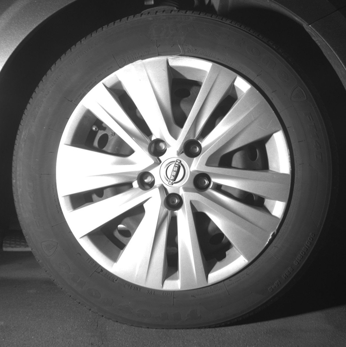 Used 2025 Nissan Sentra S image 13