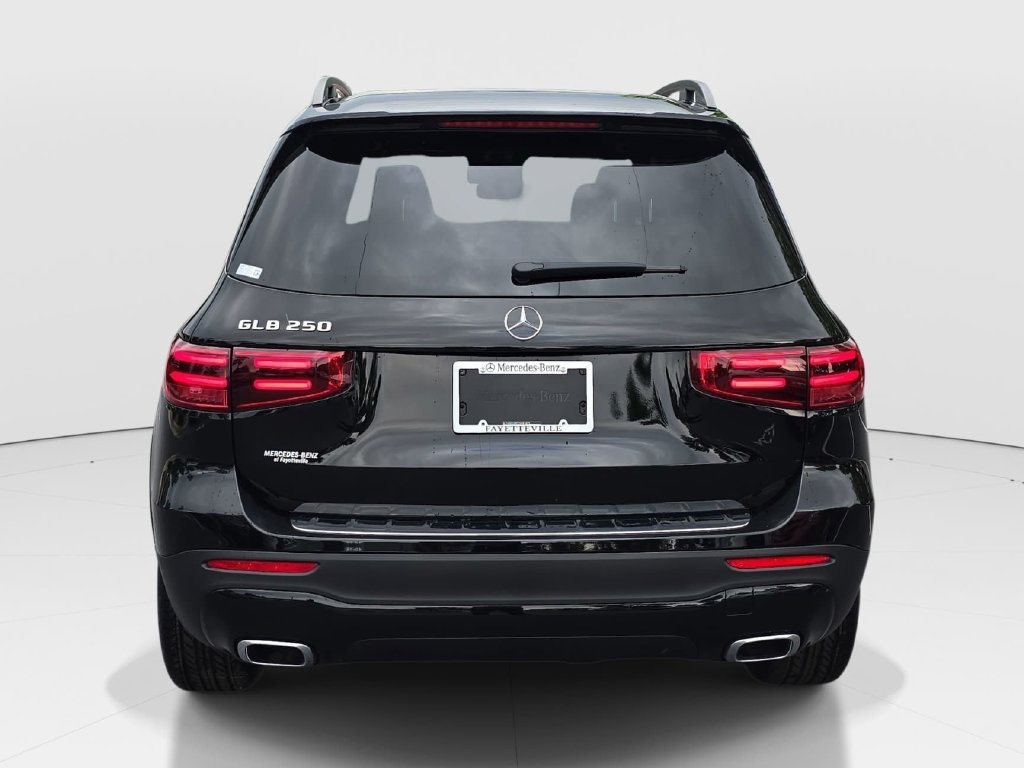 New 2026 Mercedes-Benz GLB 250 image 5