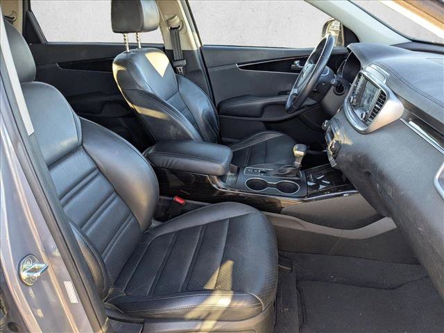 Used 2020 Kia Sorento EX image 17