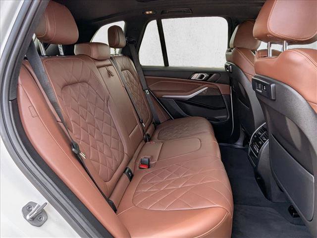 Used 2023 BMW X5 xDrive40i w/ Premium Package image 19