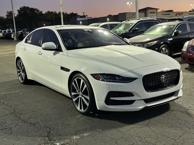 Used 2020 Jaguar XE S image 3