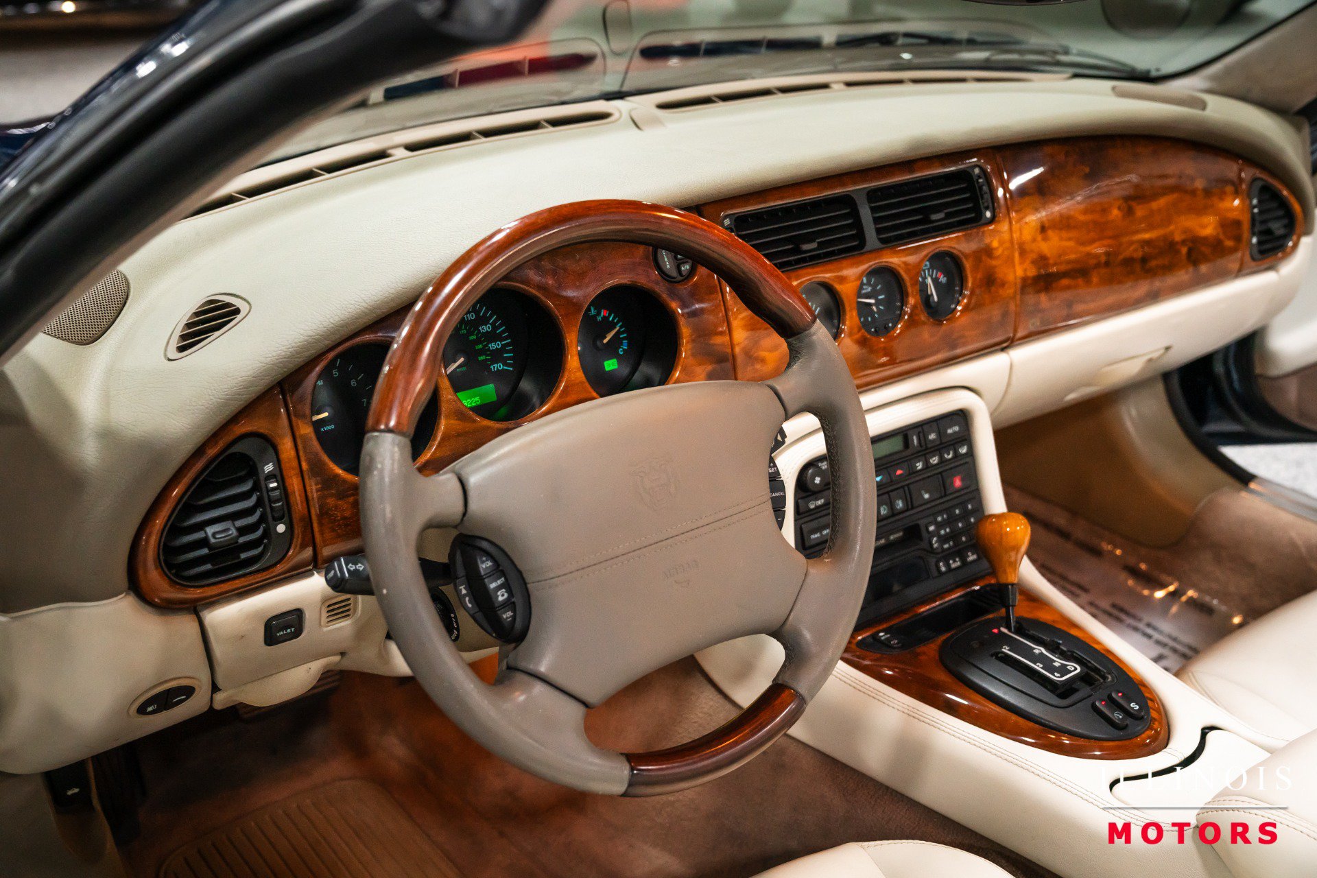Used 2002 Jaguar XK8 Convertible RWD image 19
