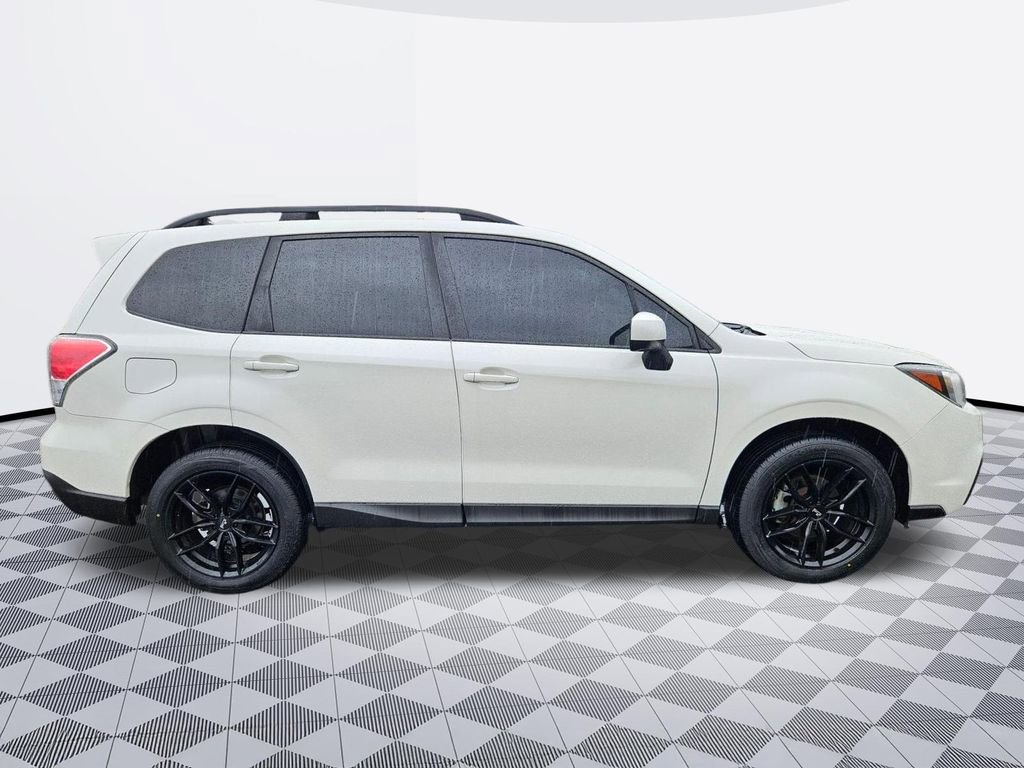 Used 2017 Subaru Forester 2.5i Premium image 7