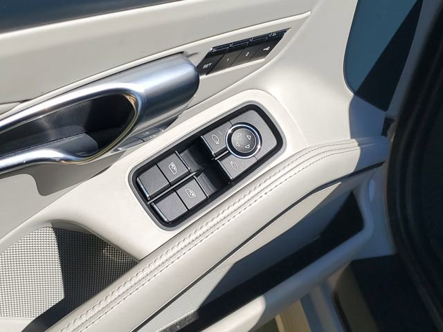 Used 2018 Porsche 911 Carrera GTS image 19