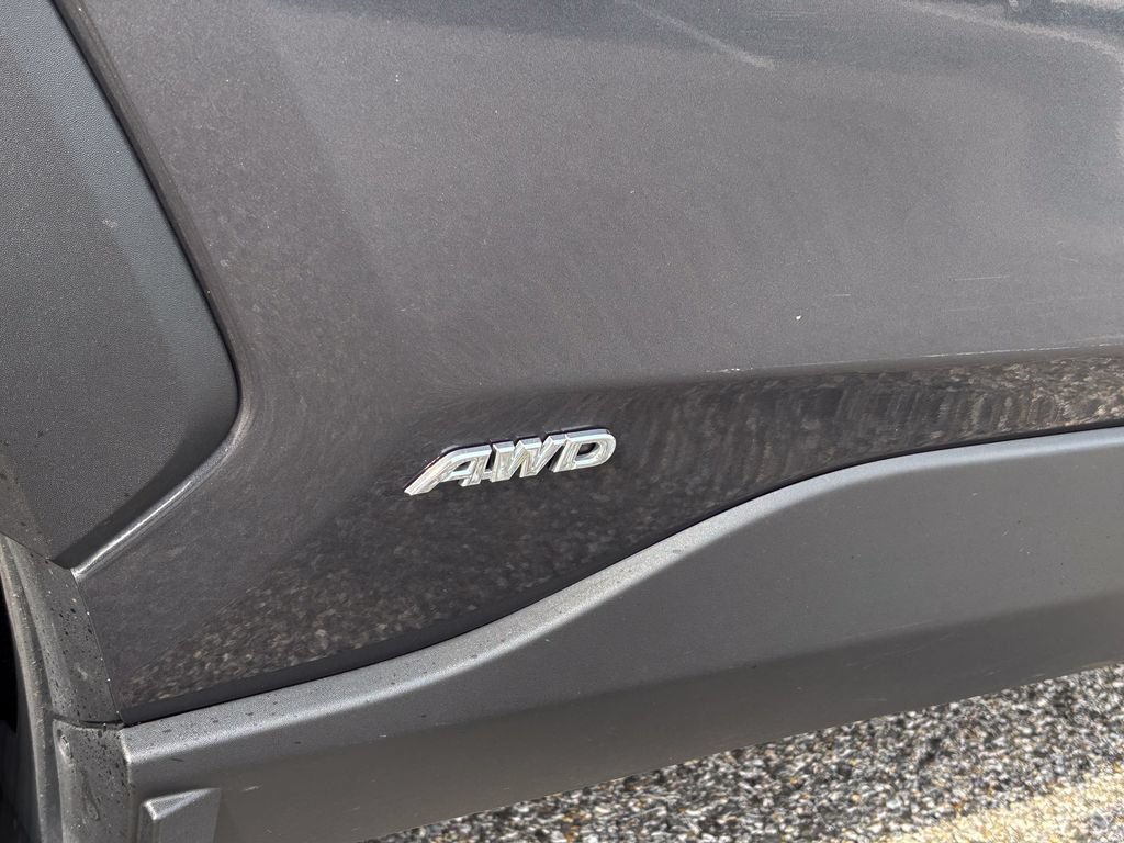 Certified 2024 Toyota RAV4 LE AWD/4WD image 15