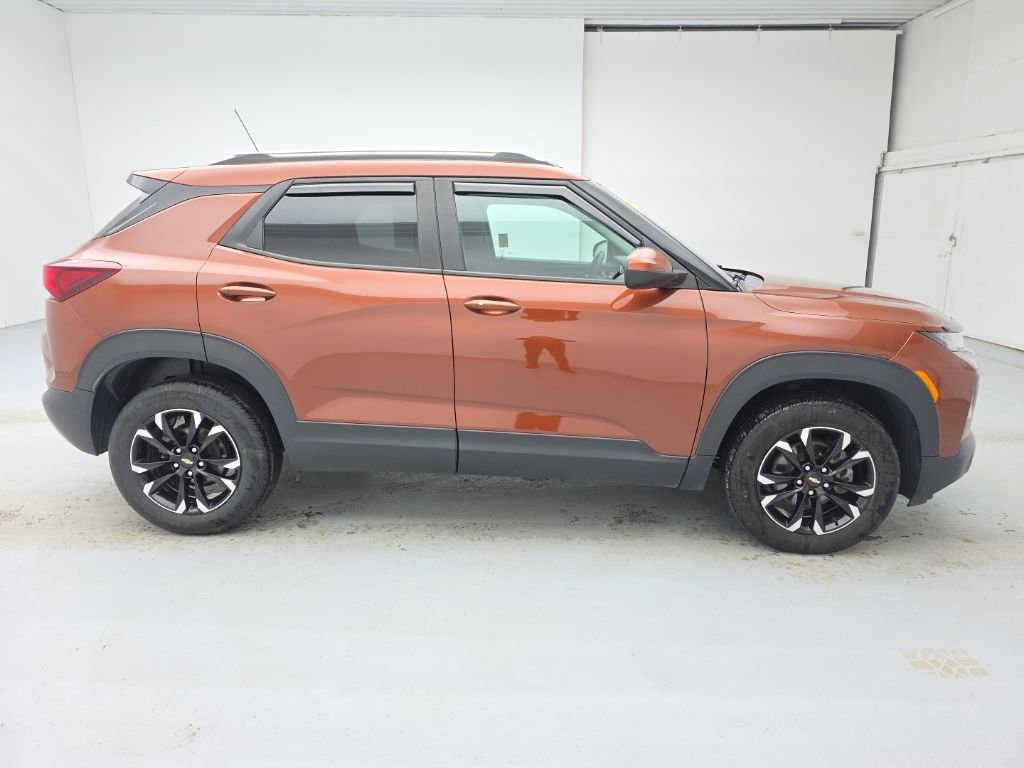 Certified 2021 Chevrolet TrailBlazer LT w/ Convenience Package image 13
