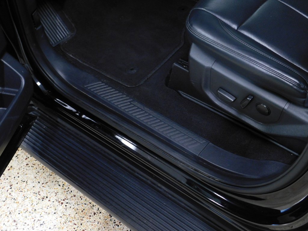 Used 2024 Ford Expedition XLT image 27