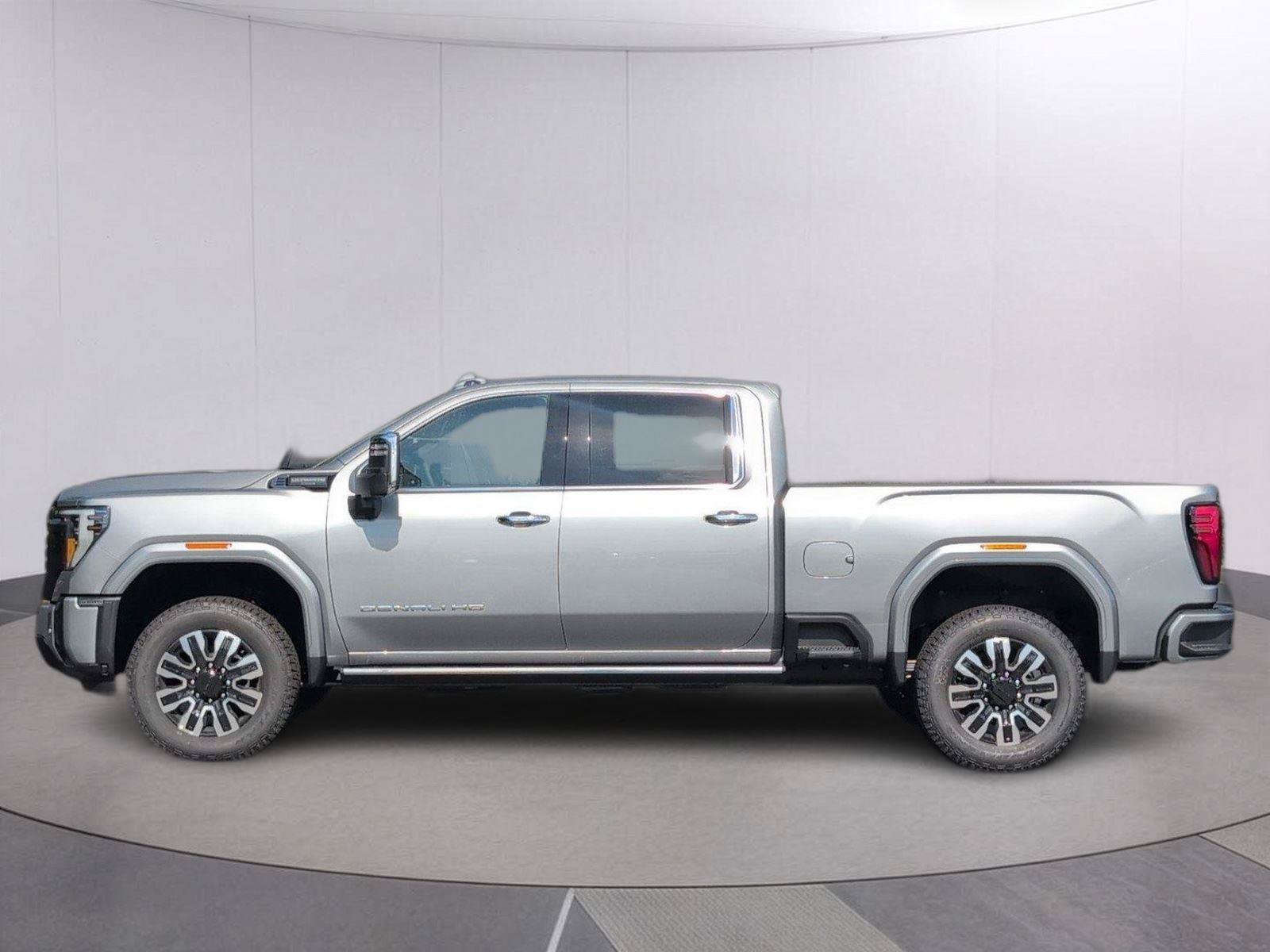 New 2026 GMC Sierra 2500 Denali Ultimate AWD/4WD image 2