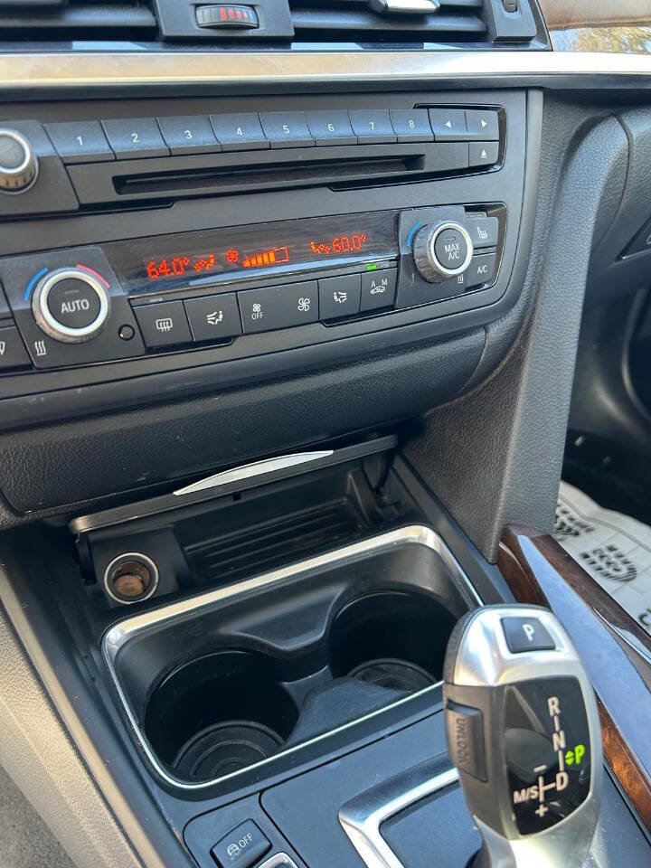 Used 2015 BMW 320i Sedan image 24