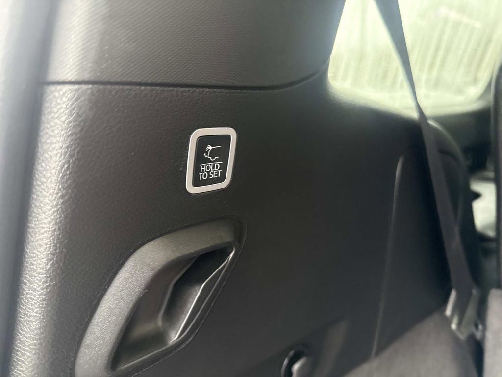 Used 2023 Jeep Grand Wagoneer 4WD image 6