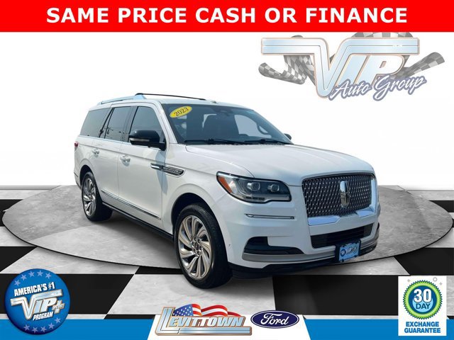 Used 2023 Lincoln Navigator Reserve AWD/4WD image 1