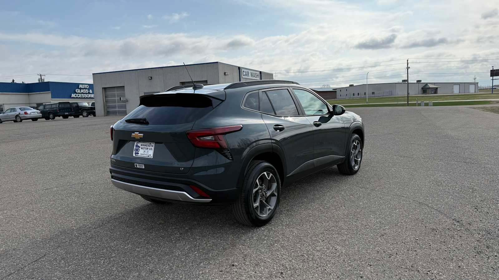 Used 2025 Chevrolet Trax LT w/ LT Convenience Package FWD image 4