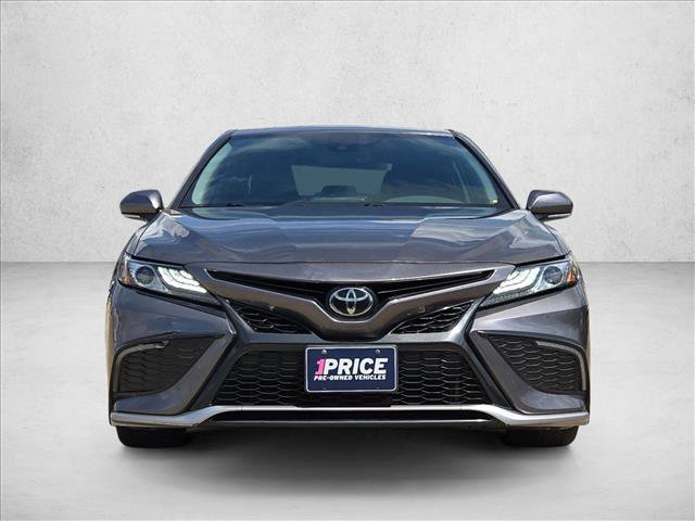 Used 2022 Toyota Camry XSE FWD image 2