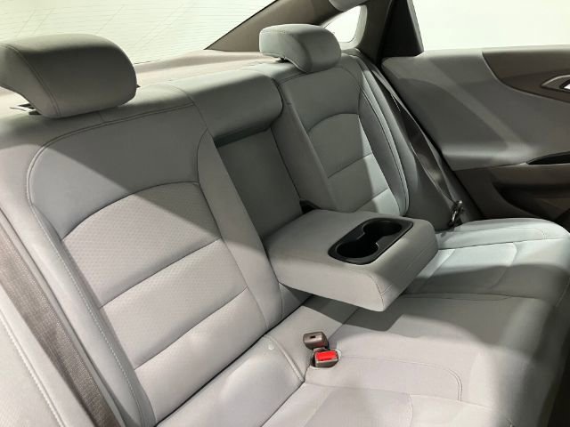 Used 2018 Chevrolet Malibu LT w/ Driver Confidence Package image 44