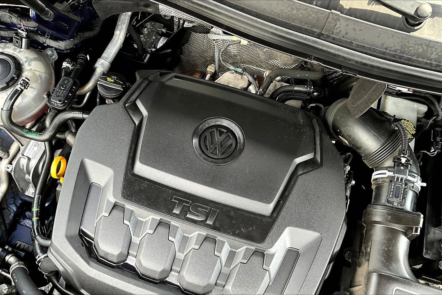 Used 2021 Volkswagen Tiguan SE FWD image 30