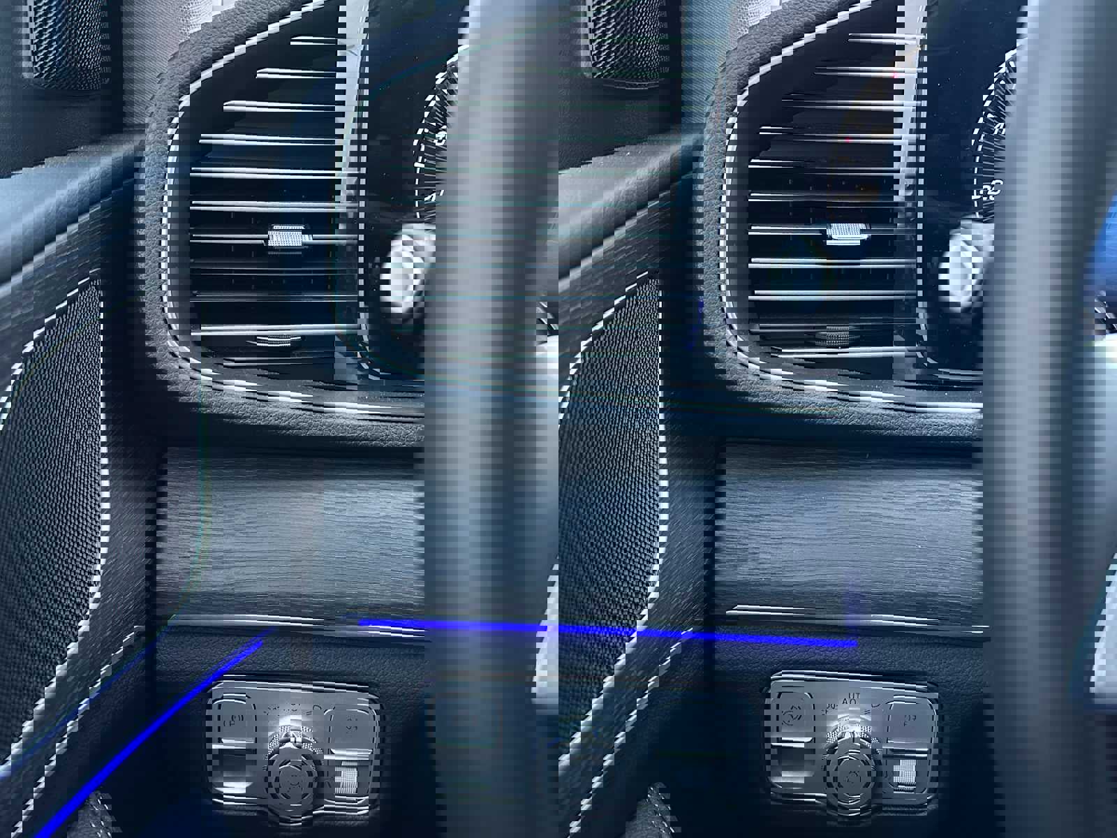 Used 2026 Mercedes-Benz GLE 350 4MATIC image 33