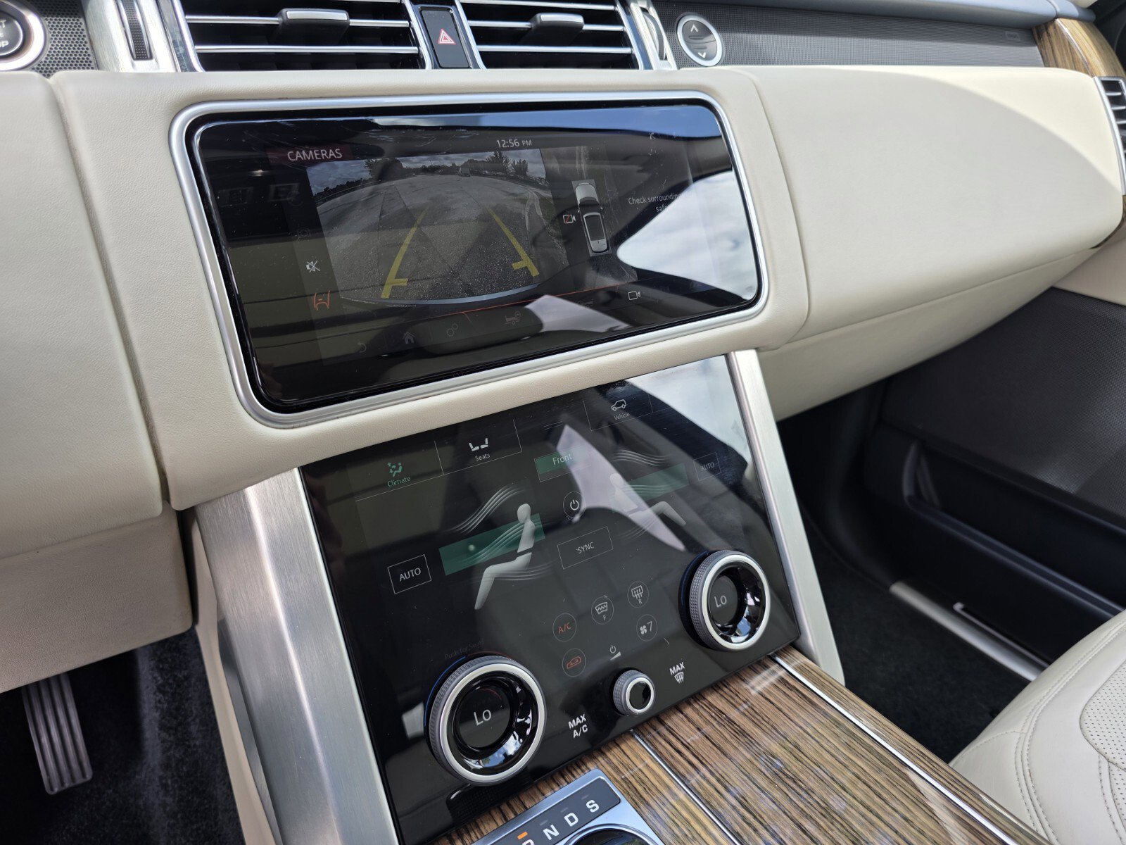 Used 2019 Land Rover Range Rover Long Wheelbase Supercharged image 20