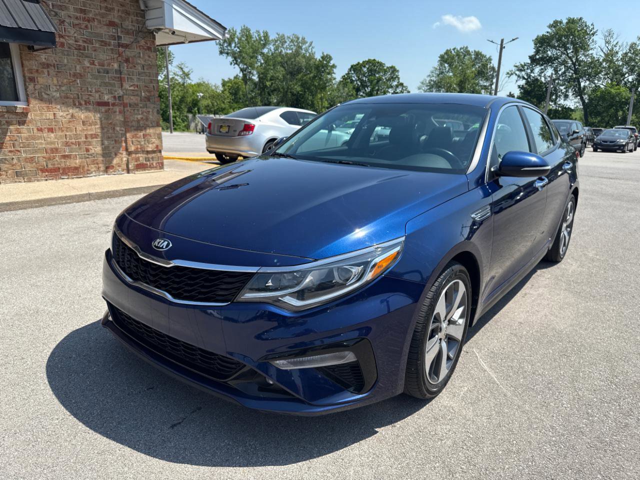 Used 2020 Kia Optima S FWD image 1