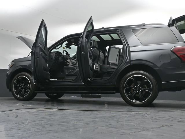 Used 2023 Ford Expedition Limited image 58