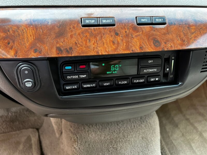 Used 2009 Mercury Grand Marquis LS RWD image 31