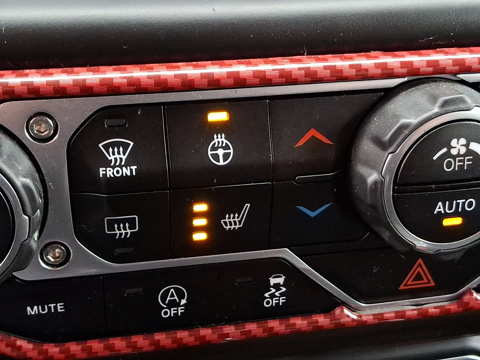 Used 2023 Jeep Gladiator Sport AWD/4WD image 25