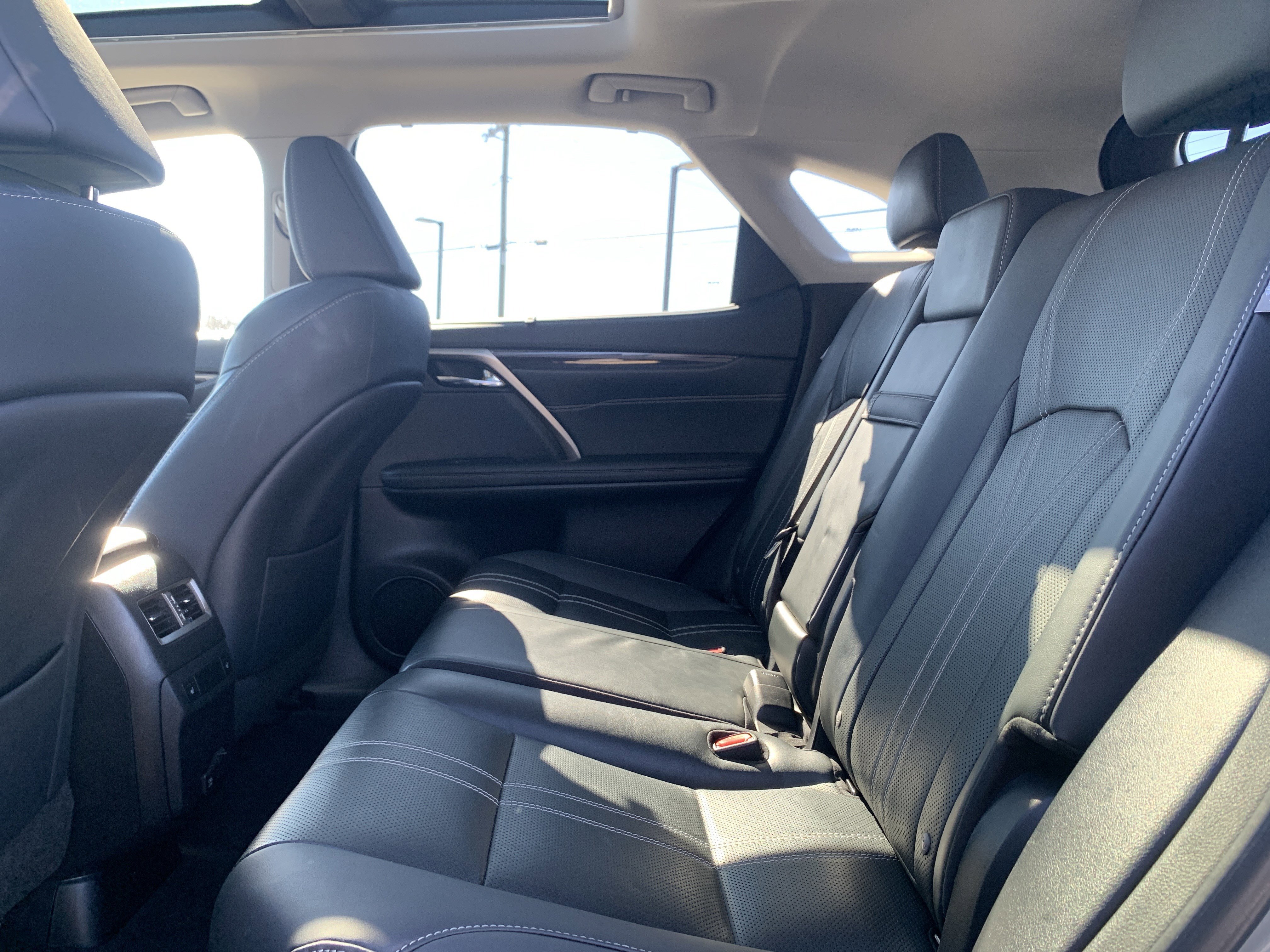 Certified 2022 Lexus RX 350 RX 350 FWD SUV w/ Luxury Package image 32