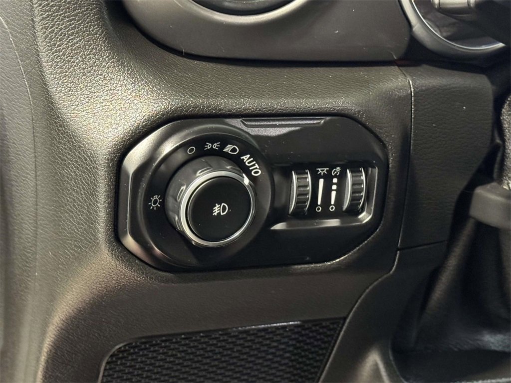 Certified 2021 Jeep Wrangler Willys image 25