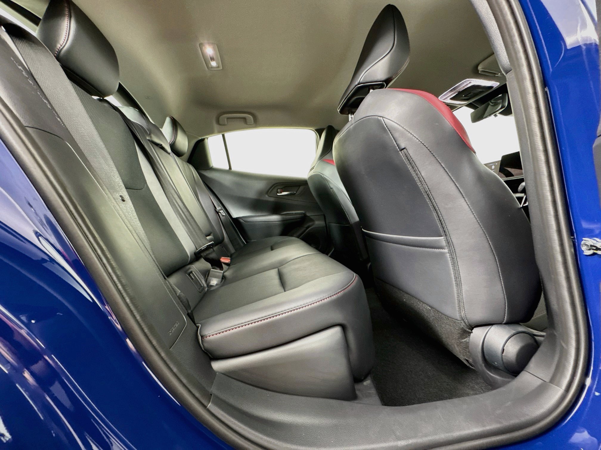 Certified 2026 Toyota Prius Plug-In Hybrid w/ Limited Premium Package FWD image 28