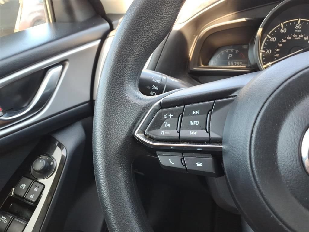 Used 2018 MAZDA MAZDA3 Sport w/ Preferred Equipment Package FWD image 20