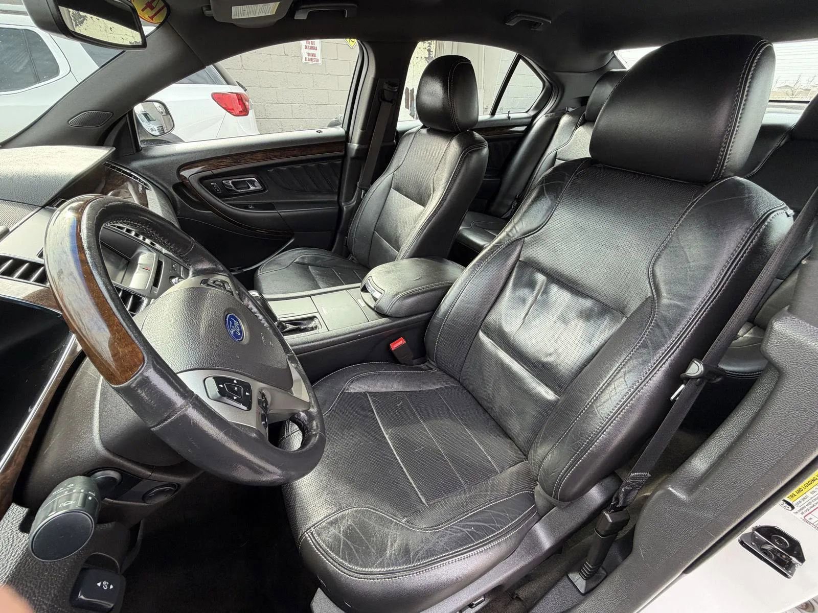 Used 2014 Ford Taurus Limited FWD image 13