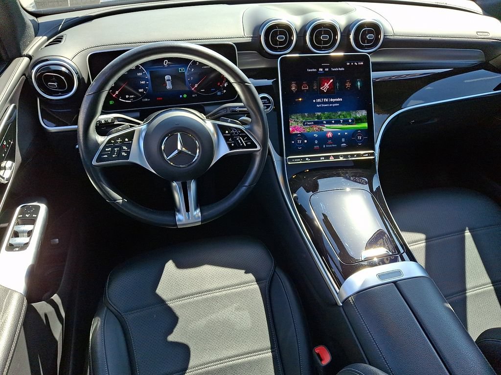 Used 2023 Mercedes-Benz GLC 300 4MATIC image 2