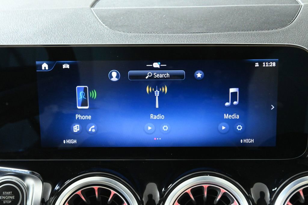 Certified 2026 Mercedes-Benz GLB 250 4MATIC image 20