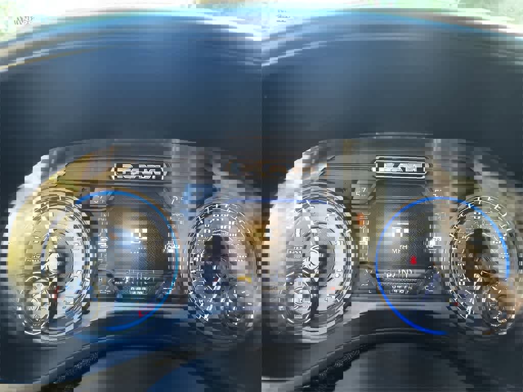 Used 2020 RAM 1500 Limited image 15