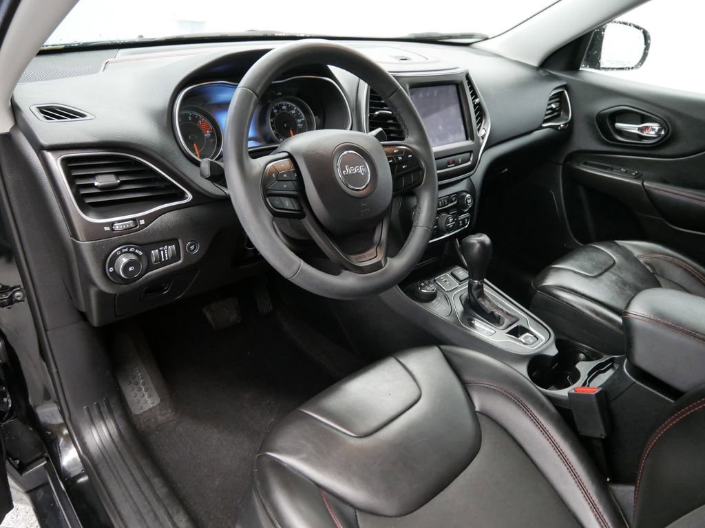 Certified 2022 Jeep Cherokee Trailhawk w/ Comfort/Convenience Group image 2