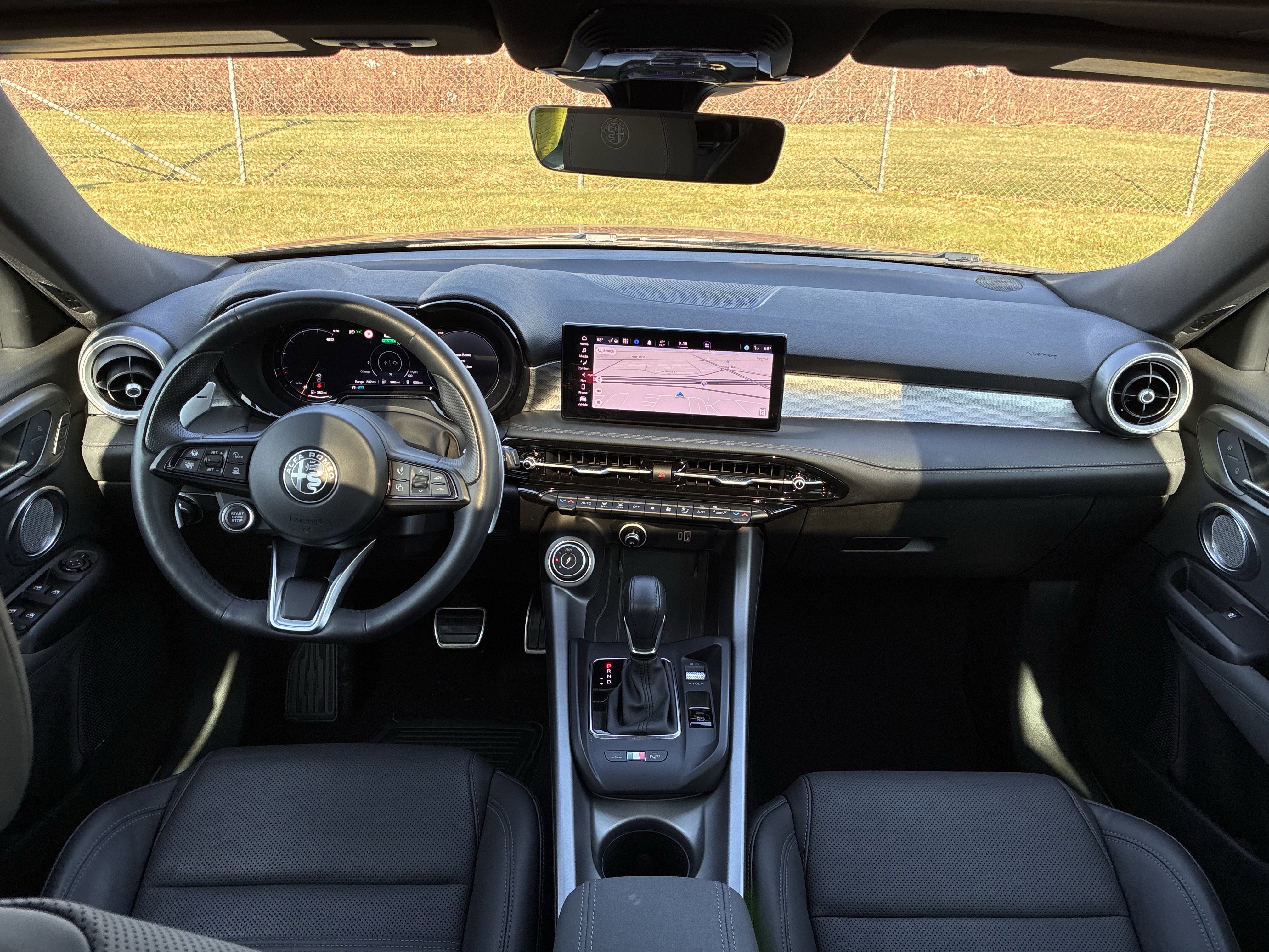 Used 2024 Alfa Romeo Tonale Veloce image 2