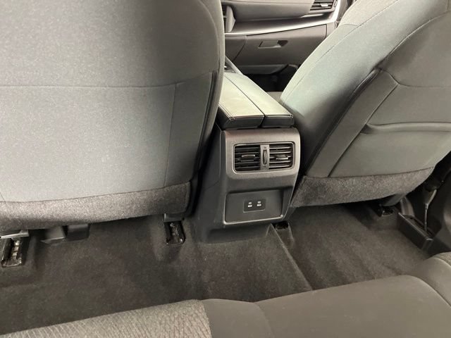 Used 2024 Nissan Rogue SV FWD image 44