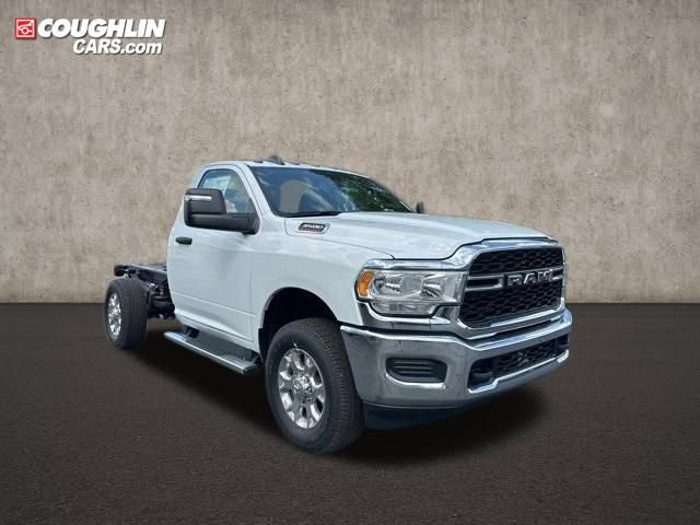New 2024 RAM 3500 Tradesman video 3