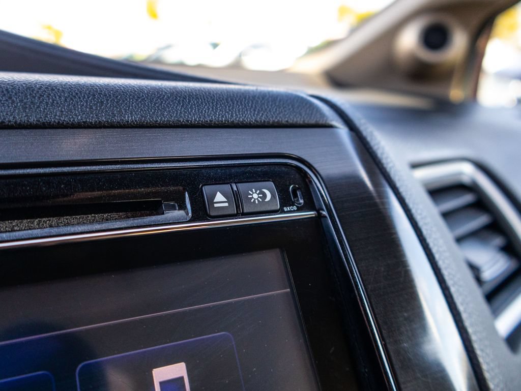 Used 2015 Honda Civic EX-L image 30