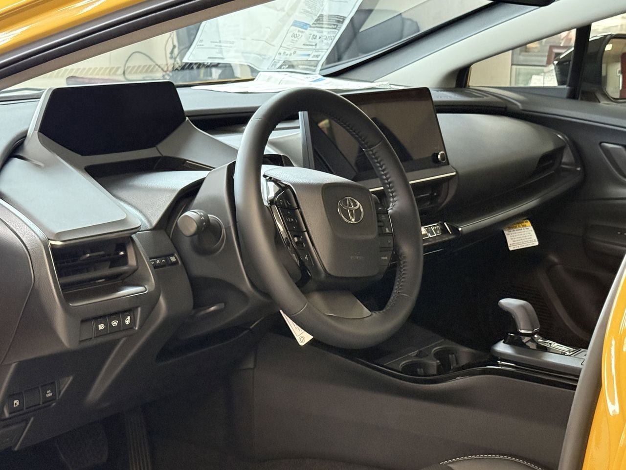 New 2026 Toyota Prius Plug-In Hybrid FWD image 10