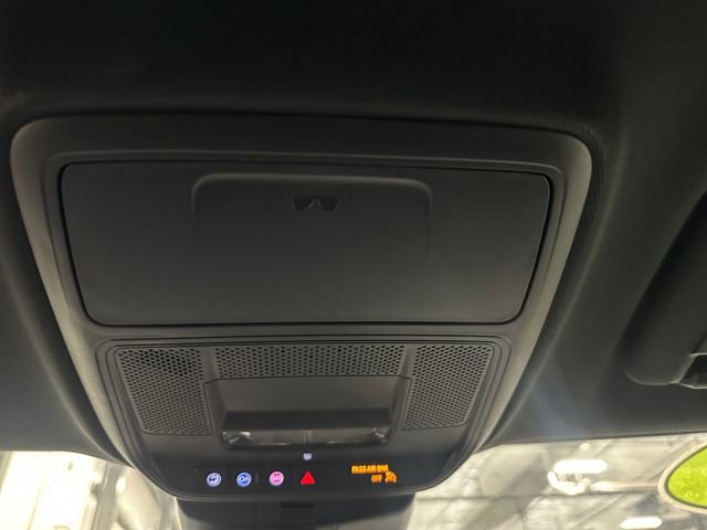 Used 2025 Buick Enclave Preferred image 36