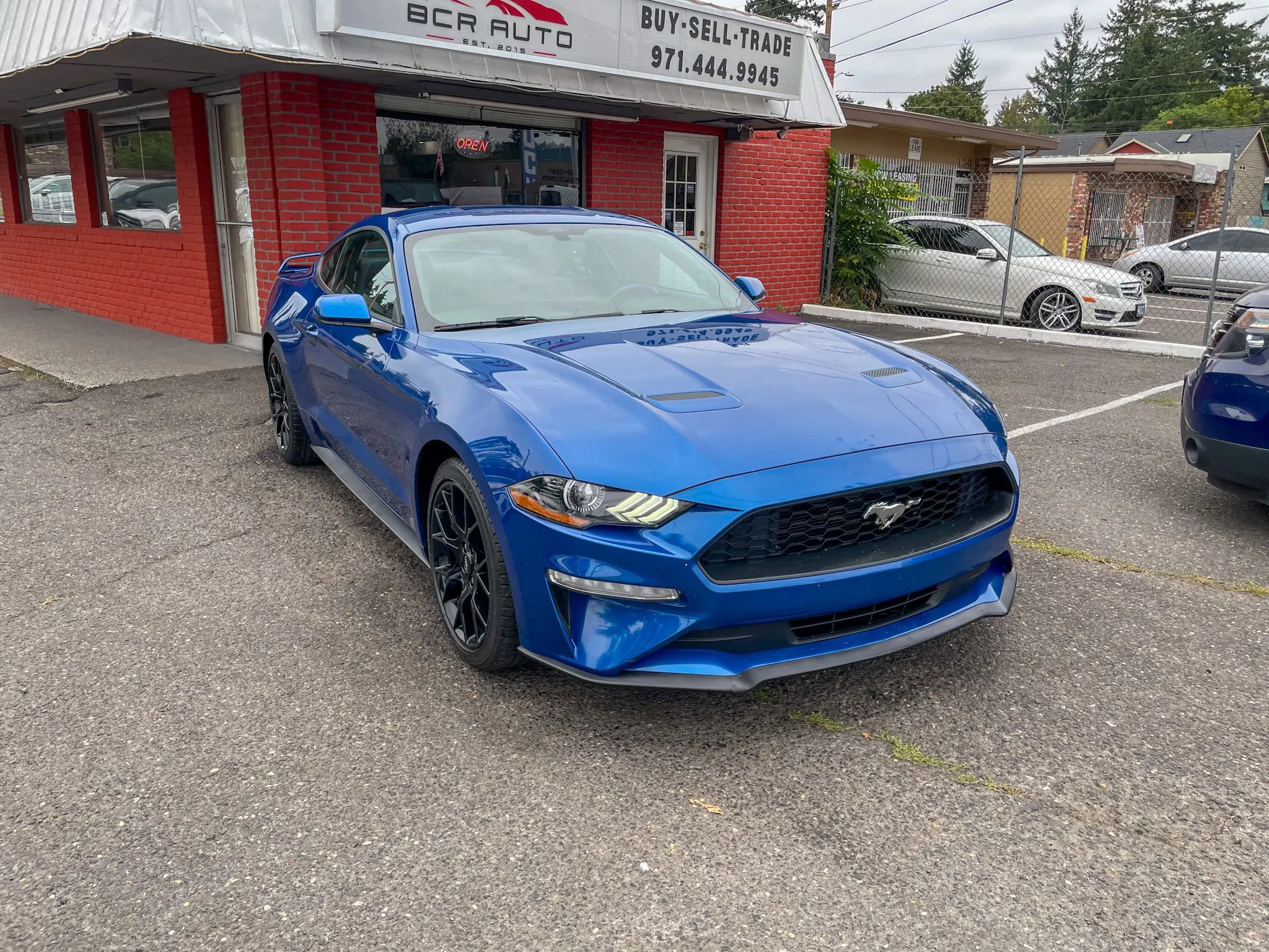 Used 2018 Ford Mustang Coupe w/ Ecoboost Performance Package image 4