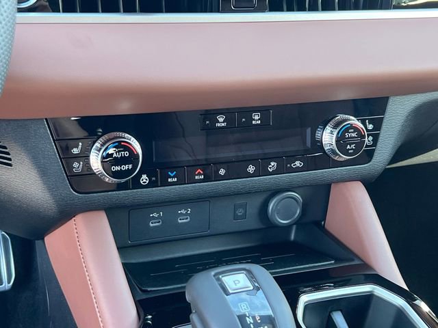 New 2026 Mitsubishi Outlander SEL FWD image 22