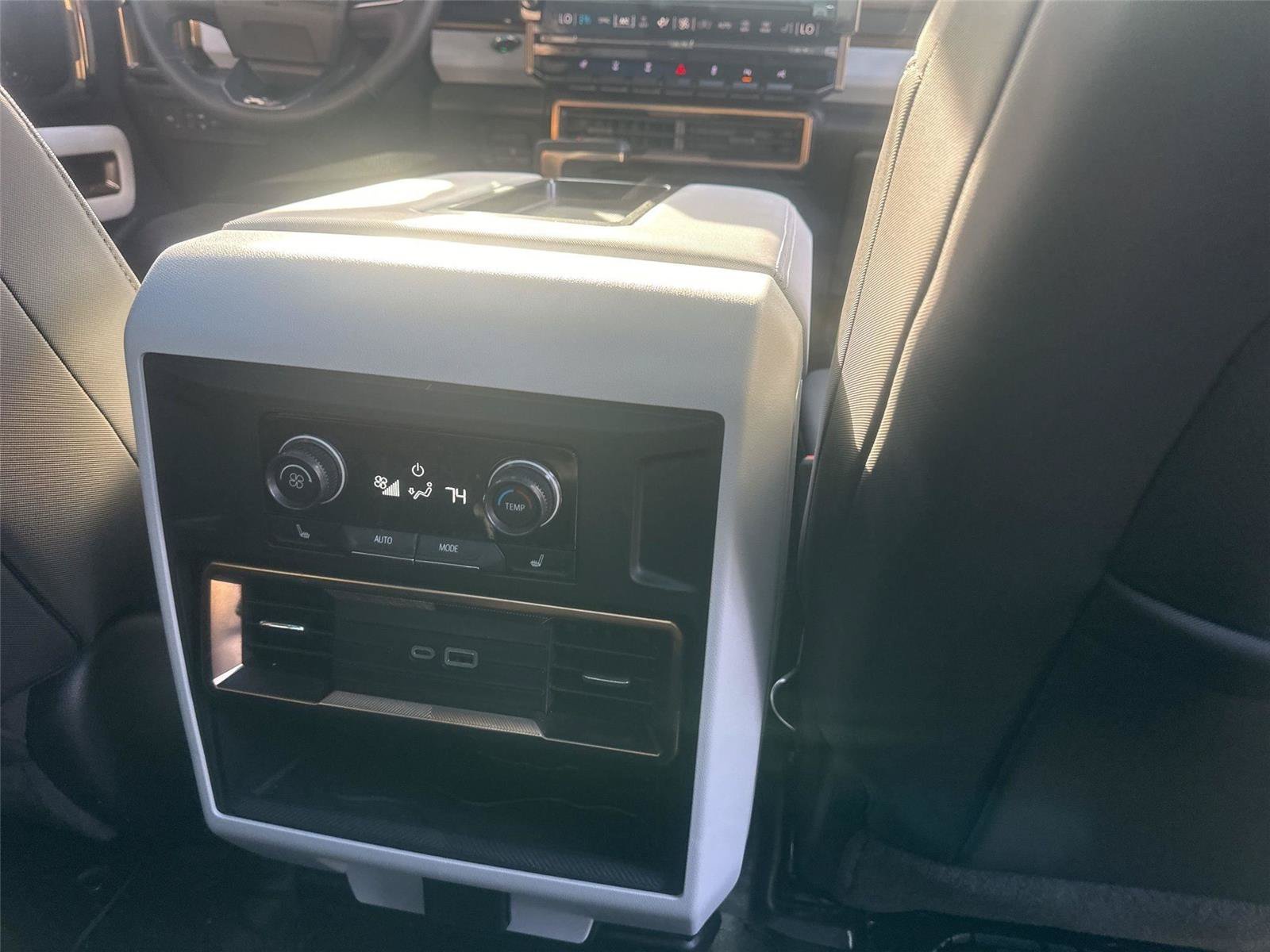 Used 2024 GMC Hummer EV 3X w/ Omega Edition AWD/4WD image 16