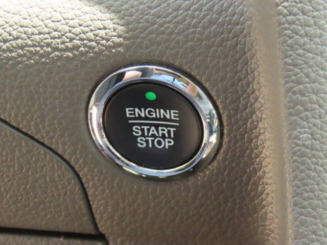 Used 2016 Lincoln Navigator Select RWD image 30