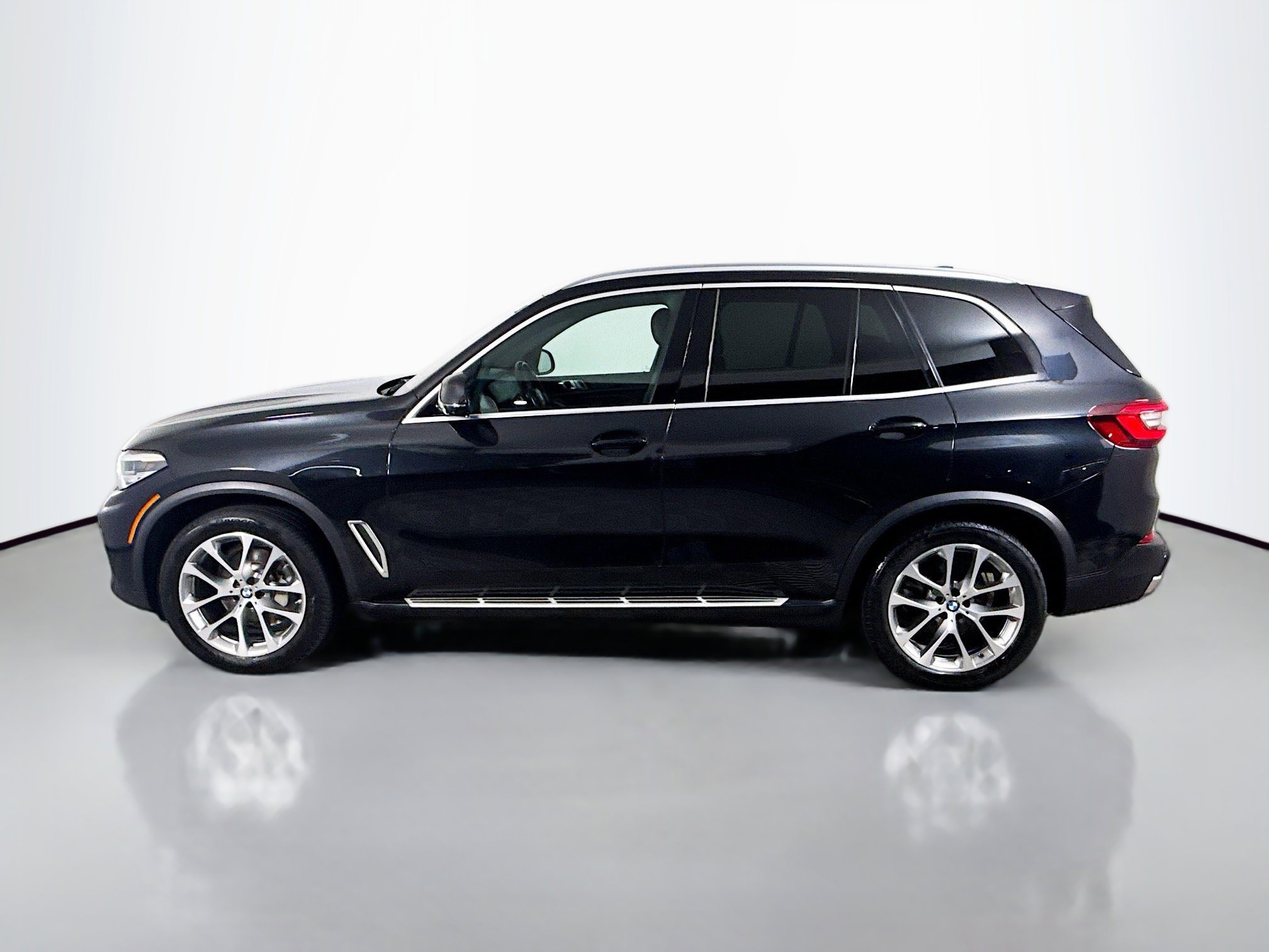 Used 2023 BMW X5 sDrive40i RWD image 6