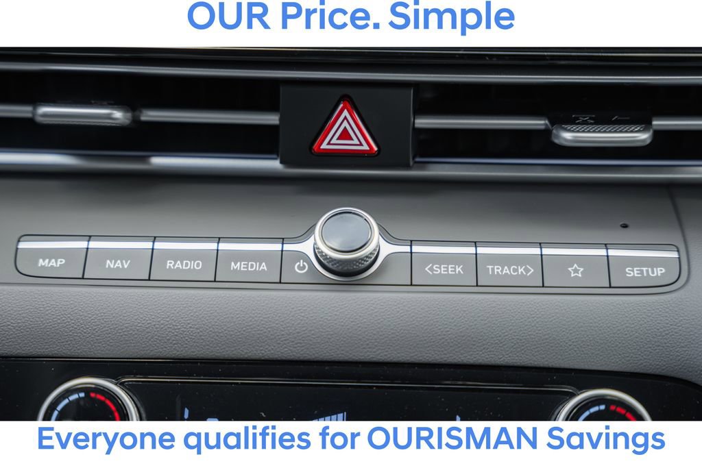 New 2025 Hyundai Elantra SEL image 21